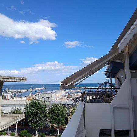 Paralía Apartmani Dedalus מראה חיצוני תמונה