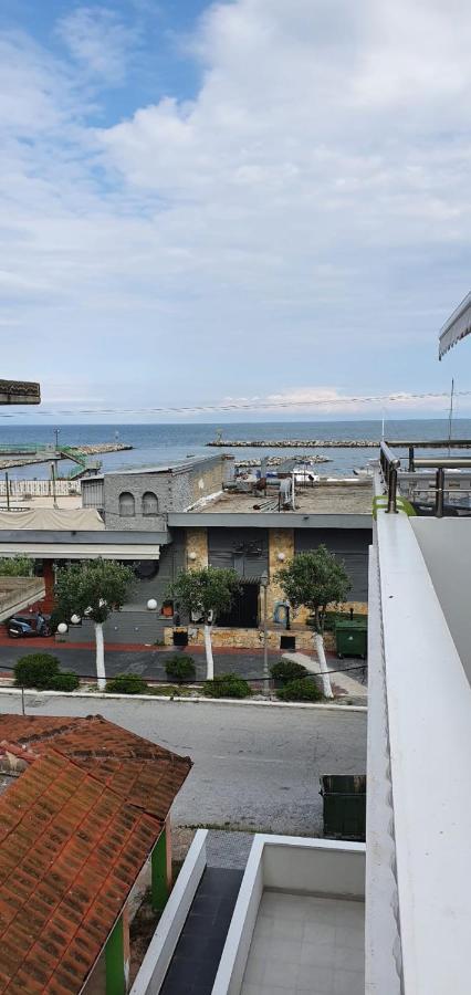 Paralía Apartmani Dedalus מראה חיצוני תמונה