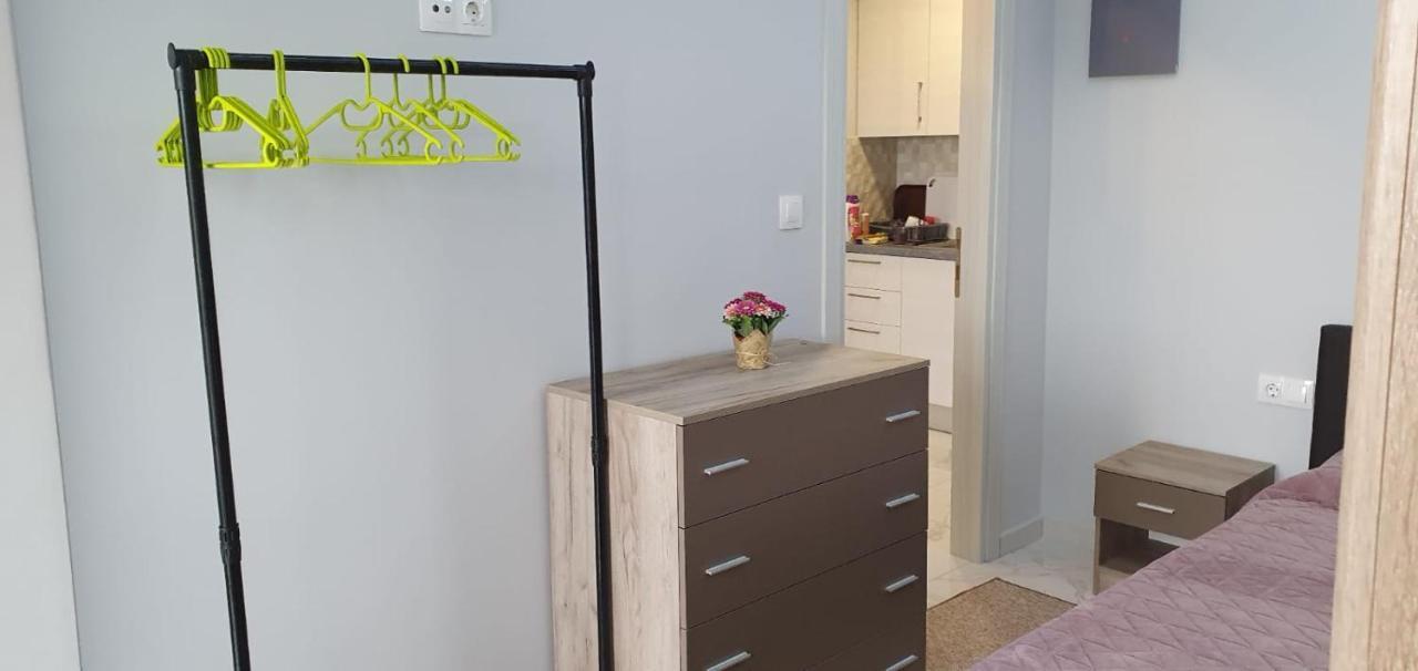 Paralía Apartmani Dedalus מראה חיצוני תמונה
