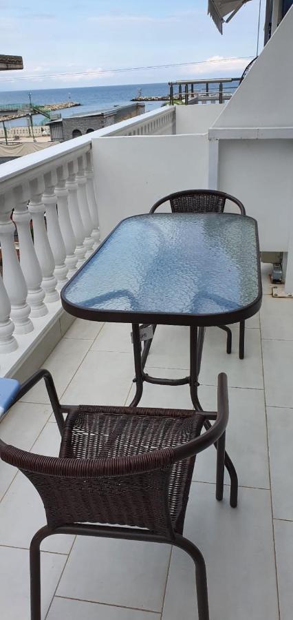 Paralía Apartmani Dedalus מראה חיצוני תמונה