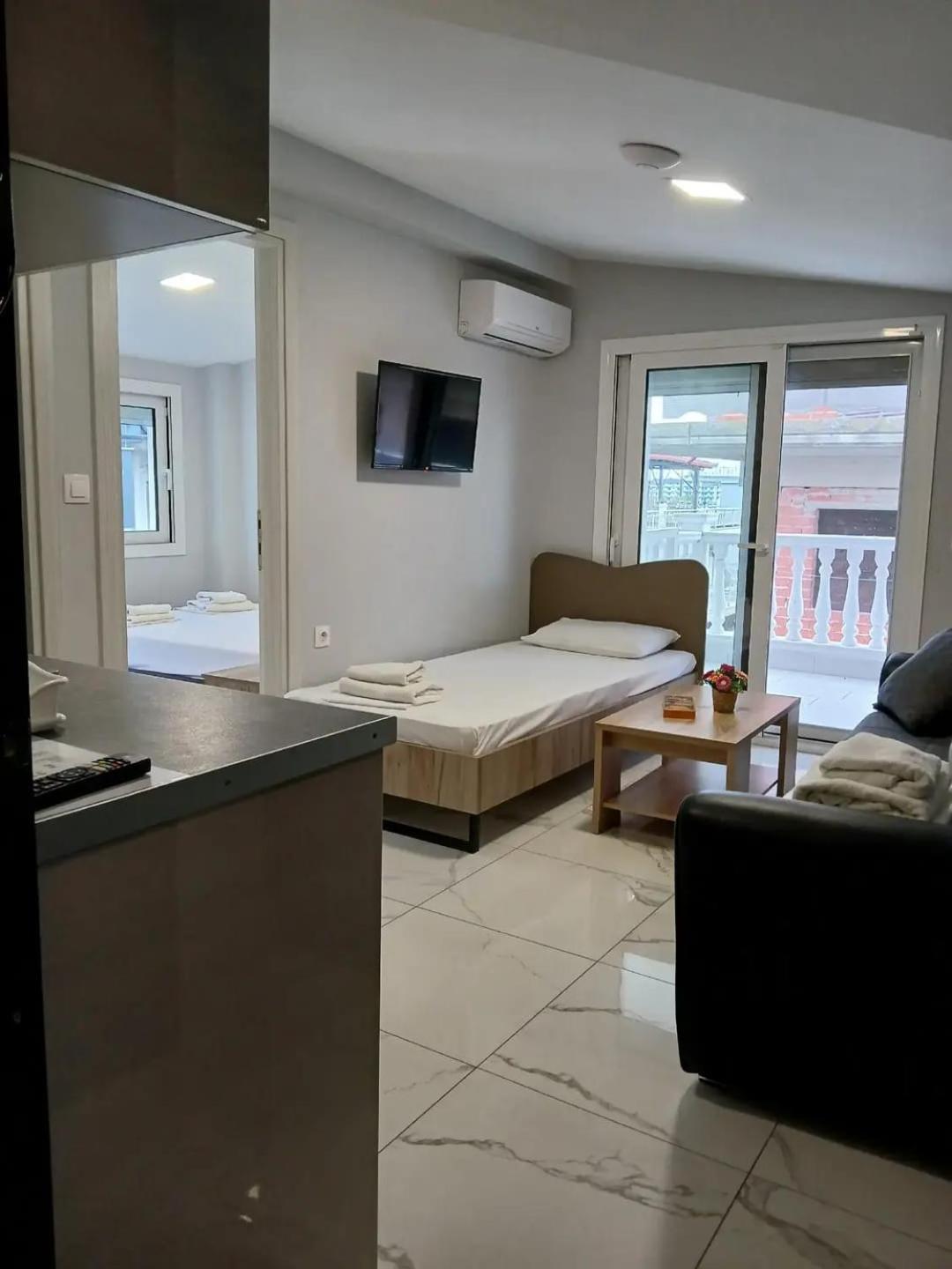 Paralía Apartmani Dedalus מראה חיצוני תמונה